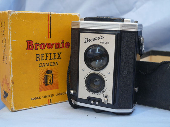 kodak-brownie-reflex-boxed-vintage-camera-7.99-35069-p