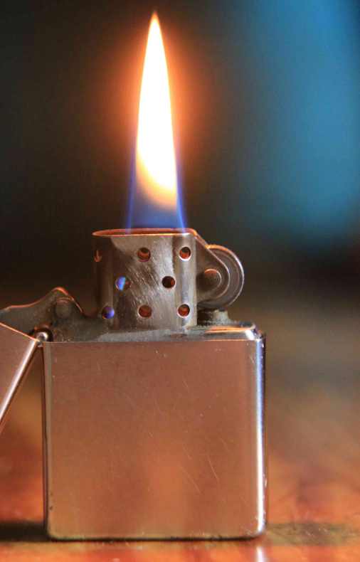 zippo-fire-flame-petrol-lighter