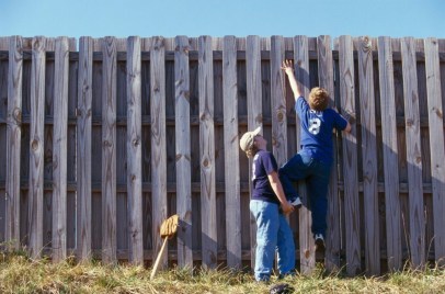 kids-climbing-a-fence-1024x676.jpg